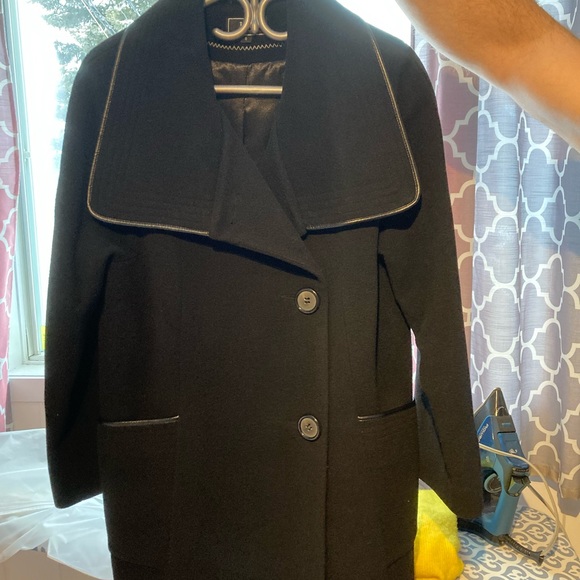 Wool and Cashmere Vintage Black Coat - Picture 8 of 8
